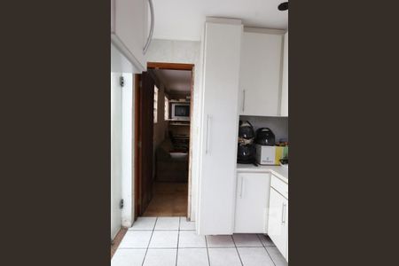 Casa à venda com 193m², 3 quartos e 2 vagasLavanderia