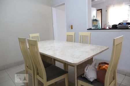 Casa à venda com 193m², 3 quartos e 2 vagasSala de Jantar