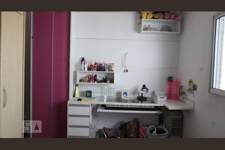 Casa à venda com 193m², 3 quartos e 2 vagasQuarto 3