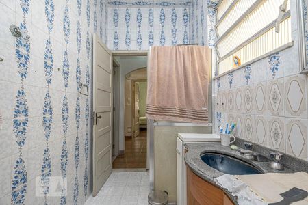 Casa para alugar com 280m², 4 quartos e 4 vagasBanheiro Social 2