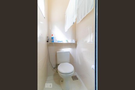 Casa à venda com 340m², 4 quartos e 6 vagas Casa à venda com 340m², 4 quartos e 6 vagasBanheiro da suíte 1