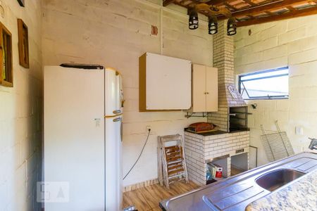 Casa à venda com 340m², 4 quartos e 6 vagas Casa à venda com 340m², 4 quartos e 6 vagasChurrasqueira