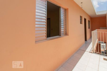 Casa para alugar com 40m², 1 quarto e sem vaga Casa para alugar com 40m², 1 quarto e sem vagaFrente da Casa