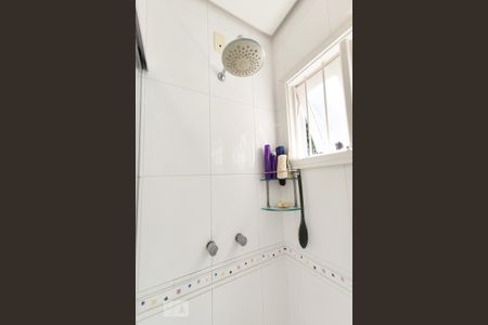 Casa à venda com 160m², 2 quartos e 2 vagasBanheiro da Suíte 2