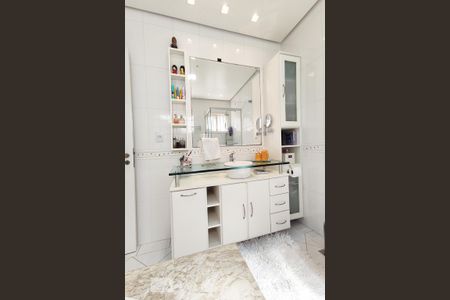 Casa à venda com 160m², 2 quartos e 2 vagasBanheiro da Suíte 2