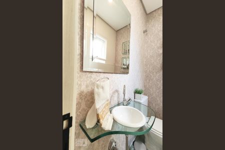 Casa à venda com 160m², 2 quartos e 2 vagasLavabo