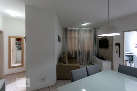 Sala de apartamento para alugar com 2 quartos, 70m² em Boa Vista, Belo Horizonte