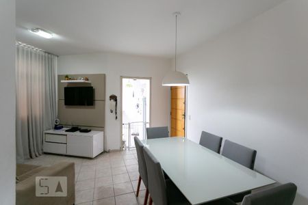 Sala de apartamento para alugar com 2 quartos, 70m² em Boa Vista, Belo Horizonte
