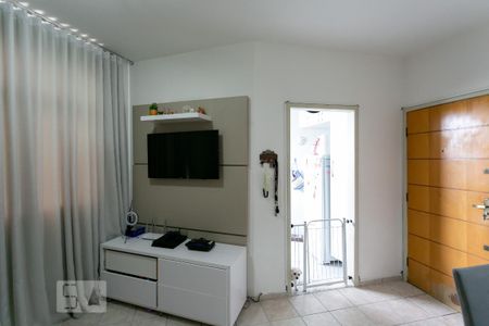 Sala de apartamento para alugar com 2 quartos, 70m² em Boa Vista, Belo Horizonte