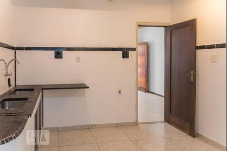 Casa de condomínio à venda com 120m², 4 quartos e 1 vaga Casa de condomínio à venda com 120m², 4 quartos e 1 vagaCozinha