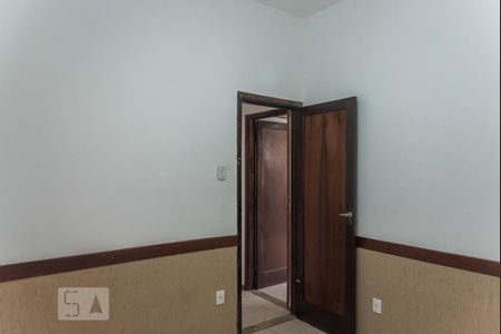Casa de condomínio à venda com 120m², 4 quartos e 1 vaga Casa de condomínio à venda com 120m², 4 quartos e 1 vagaQuarto 4
