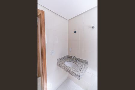 Banheiro de apartamento à venda com 1 quarto, 51m² em Bom Jesus, Porto Alegre