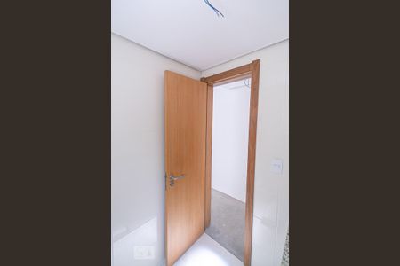 Banheiro de apartamento à venda com 1 quarto, 51m² em Bom Jesus, Porto Alegre