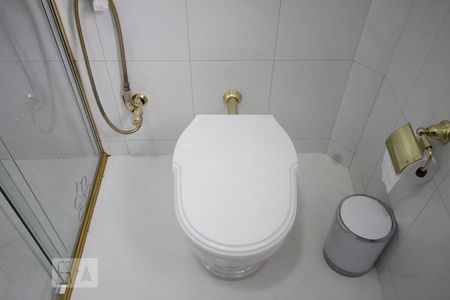 Casa de condomínio à venda com 300m², 3 quartos e 3 vagasBanheiro