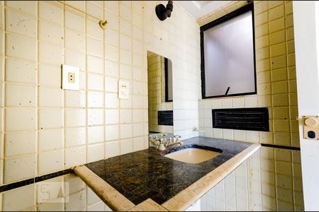 Apartamento para alugar com 124m², 2 quartos e 2 vagasBanheiro da Suíte