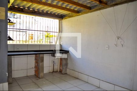 Casa de condomínio à venda com 120m², 3 quartos e 1 vagaÁrea comum