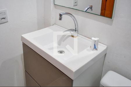 Casa de condomínio à venda com 120m², 3 quartos e 1 vagaBanheiro