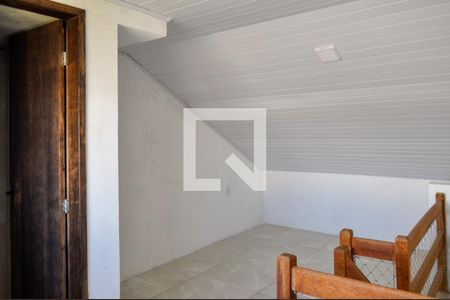 Casa de condomínio à venda com 120m², 3 quartos e 1 vagaSótão