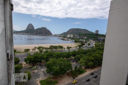 Vista da Rua de apartamento para alugar com 1 quarto, 35m² em Botafogo, Rio de Janeiro