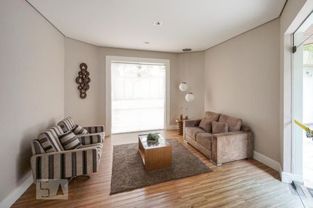 Apartamento para alugar com 203m², 3 quartos e 3 vagas Apartamento para alugar com 203m², 3 quartos e 3 vagasHall social