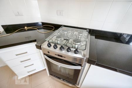 Apartamento para alugar com 203m², 3 quartos e 3 vagas Apartamento para alugar com 203m², 3 quartos e 3 vagasFogão