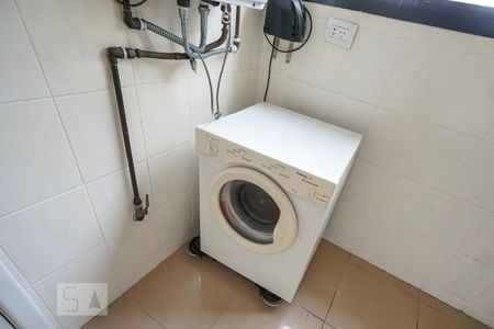 Apartamento para alugar com 203m², 3 quartos e 3 vagas Apartamento para alugar com 203m², 3 quartos e 3 vagasMáquina de lavar