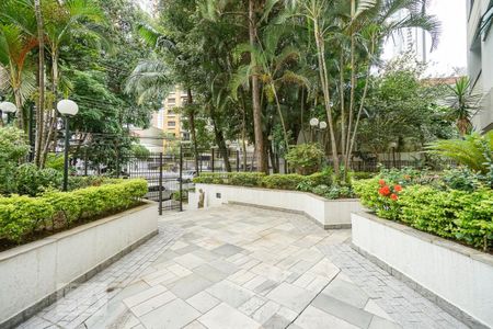 Apartamento para alugar com 203m², 3 quartos e 3 vagas Apartamento para alugar com 203m², 3 quartos e 3 vagasEntrada