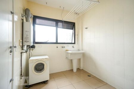 Apartamento para alugar com 203m², 3 quartos e 3 vagas Apartamento para alugar com 203m², 3 quartos e 3 vagasÁrea de serviço