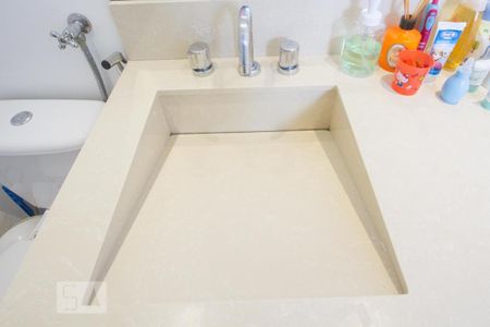 Apartamento à venda com 118m², 2 quartos e 2 vagasDetalhe Banheiro Suíte 2