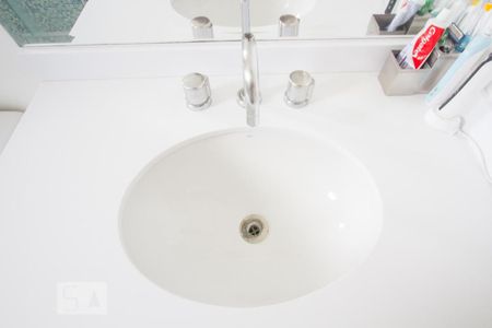 Apartamento à venda com 118m², 2 quartos e 2 vagasDetalhe Banheiro Suíte 1