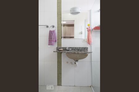 Casa de condomínio à venda com 102m², 2 quartos e 2 vagasBanheiro da Suíte 2