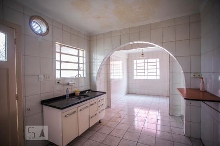 Casa à venda com 150m², 5 quartos e 4 vagasCozinha