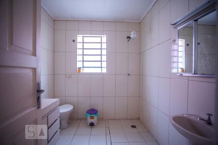 Casa à venda com 150m², 5 quartos e 4 vagasBanheiro