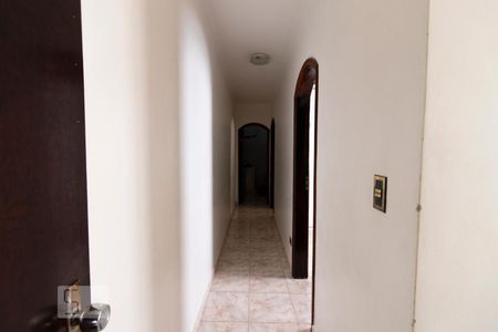 Corredor dos Quartos de casa à venda com 3 quartos, 185m² em Jardim Paraíso, São Paulo