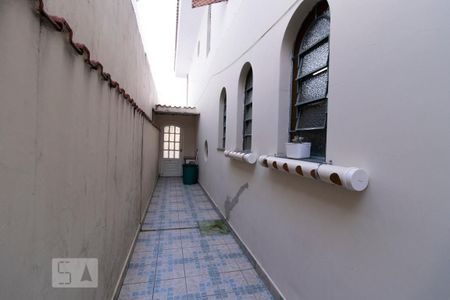 Casa à venda com 185m², 3 quartos e 3 vagasCorredor Lateral
