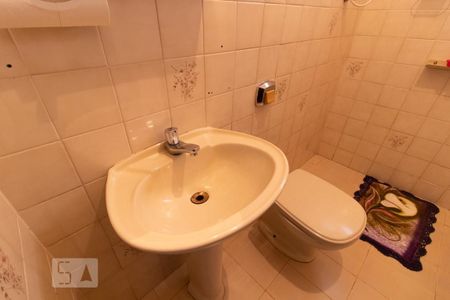 Casa à venda com 185m², 3 quartos e 3 vagasBanheiro Principal (torneira)
