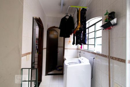 Casa à venda com 185m², 3 quartos e 3 vagasLavanderia