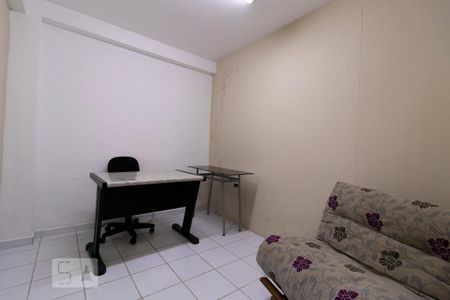 Casa à venda com 185m², 3 quartos e 3 vagasEscritório