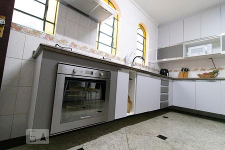Casa à venda com 185m², 3 quartos e 3 vagasCozinha