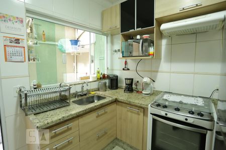 Casa de condomínio para alugar com 55m², 2 quartos e 1 vagaCozinha