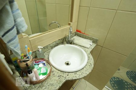 Casa de condomínio para alugar com 55m², 2 quartos e 1 vagaBanheiro
