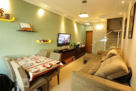 Sala de casa de condomínio para alugar com 2 quartos, 55m² em Vila Laís, São Paulo