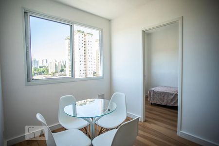 Sala /Cozinha de apartamento para alugar com 2 quartos, 36m² em Vila Paulista, São Paulo