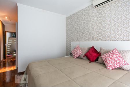 Casa à venda com 175m², 3 quartos e 4 vagasSuíte 1