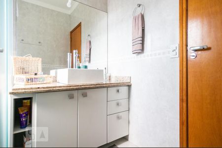 Casa à venda com 175m², 3 quartos e 4 vagasBanheiro da Suíte 3