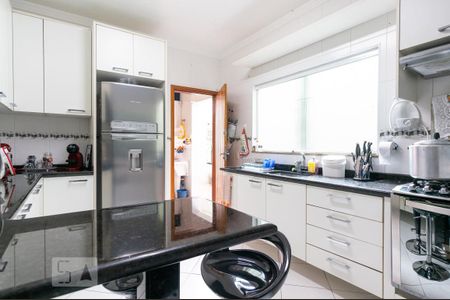 Casa à venda com 175m², 3 quartos e 4 vagasCozinha