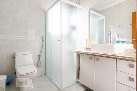 Casa à venda com 175m², 3 quartos e 4 vagasBanheiro da Suíte 3