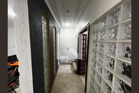 Corredor de casa para alugar com 4 quartos, 216m² em Santana, São Paulo