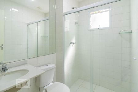 Apartamento para alugar com 65m², 2 quartos e 1 vaga Apartamento para alugar com 65m², 2 quartos e 1 vagaBanheiro da Suíte