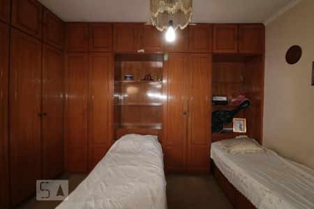 Quarto 2 de casa à venda com 3 quartos, 150m² em Vila Carrao, São Paulo